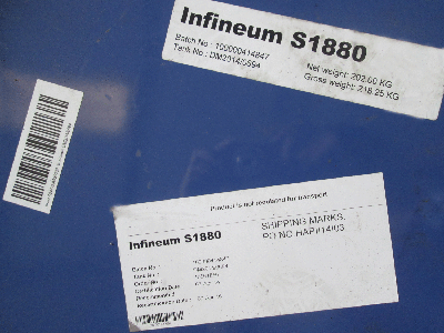 Phụ gia dầu động cơ Infineum 4 thì